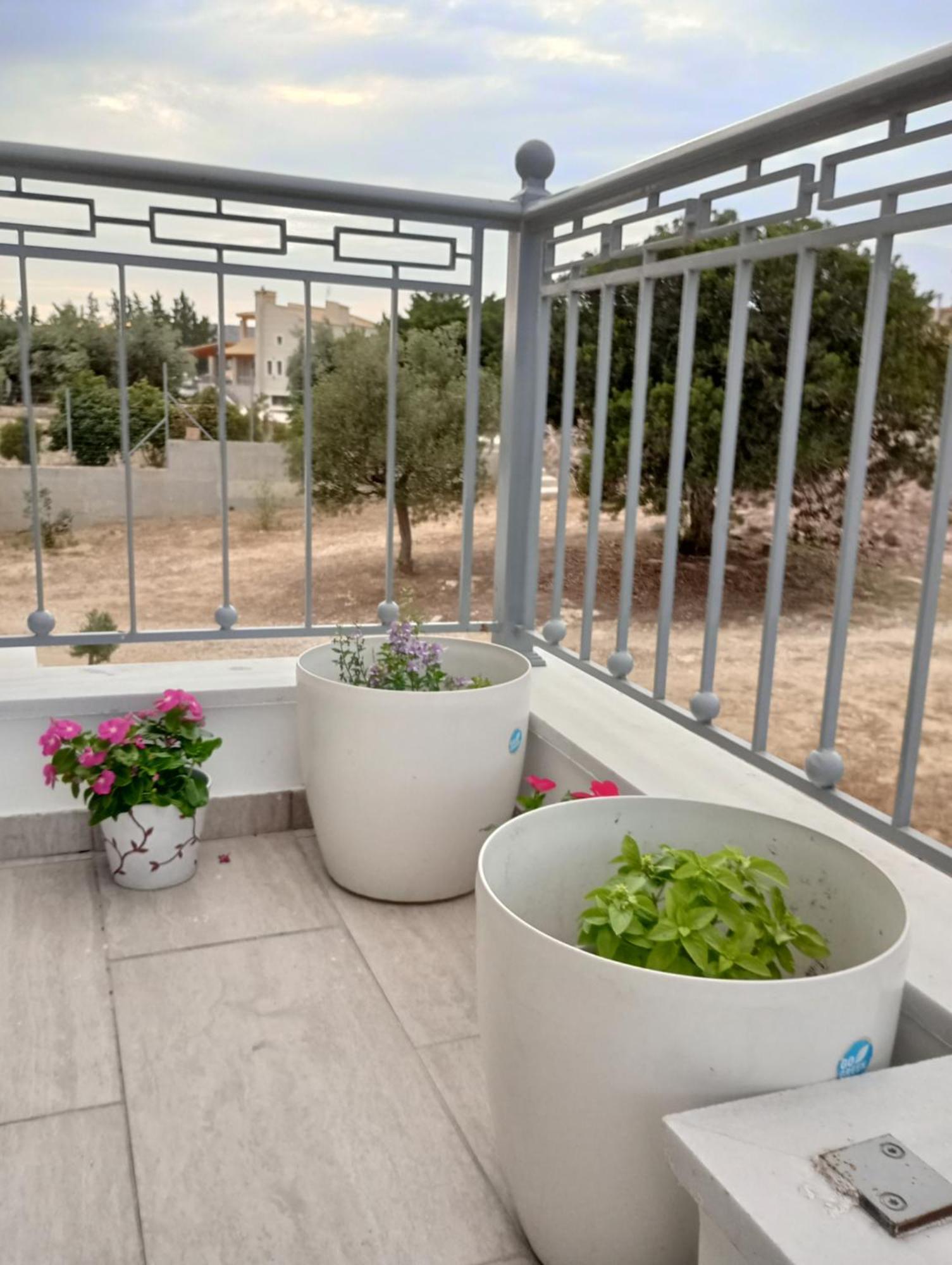 Coastal Garden Getaway Leilighet Vári Eksteriør bilde